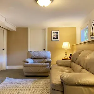 Comfy Sunny Near U-district And Downtown Bed & Breakfast